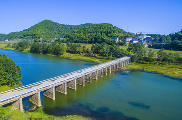 東岳梓江大橋