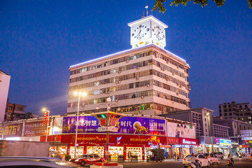 肇慶新貿(mào)大鐘樓夜景