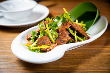 香芹牛肉
