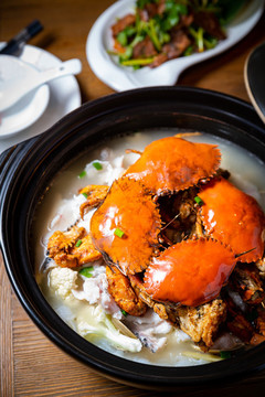 肉蟹黑魚煲