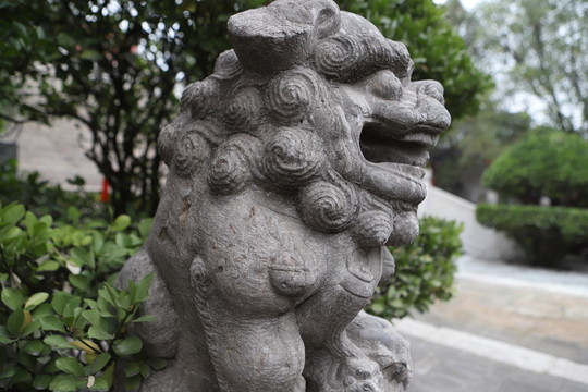 獅子石墩