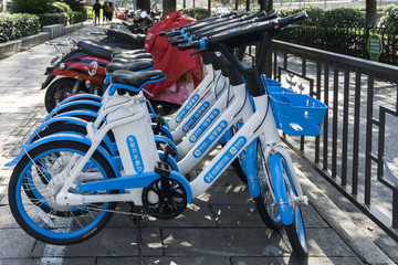 共享電動(dòng)車