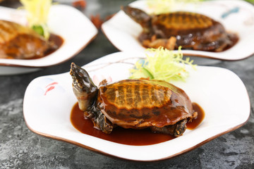 鹵水小甲魚