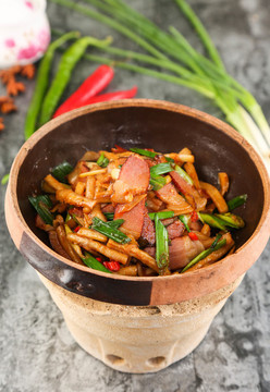 缽子菜蘿卜干炒臘肉