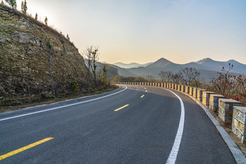 山區(qū)公路