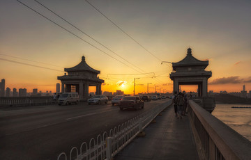 長江大橋的夕陽