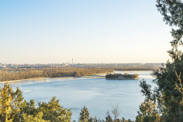 俯瞰十七孔橋