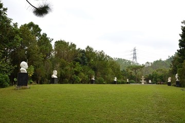 植物學(xué)家雕像園
