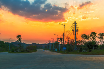 夕陽彩云霞光
