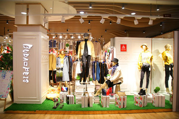 女裝專賣店