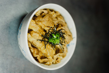 牛肉飯