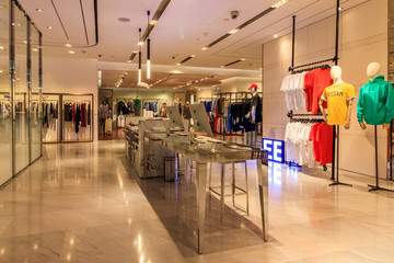 服裝店內(nèi)景