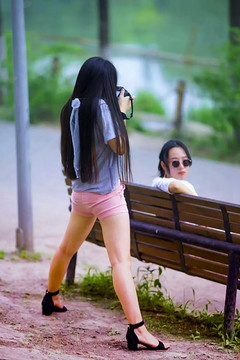 女?dāng)z影師