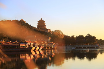 秋天早晨的頤和園