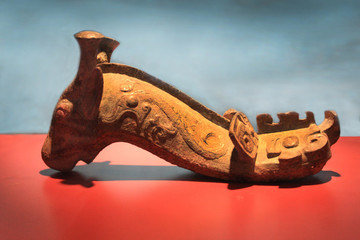 酒器铜觥的盖子安阳博物馆