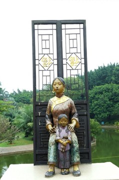 母女雕像