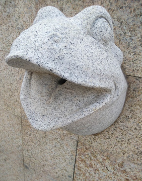 青蛙雕塑