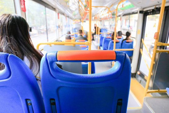 公交車內(nèi)部