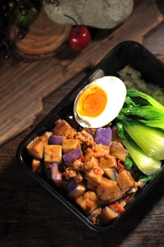 茄子炒肉蓋碼飯