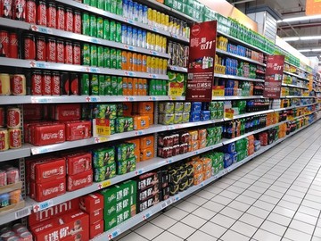 超市飲料專區(qū)