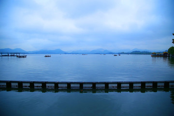 煙雨西湖