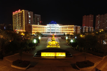 運城市中心醫(yī)院夜景