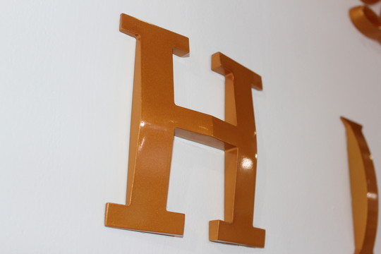藝術字母標識