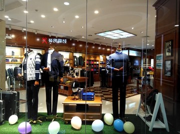 服裝店櫥窗