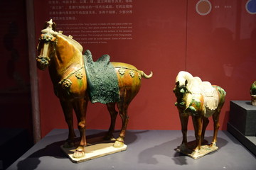 唐代三彩馬