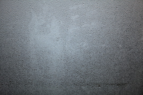 玻璃上的水珠