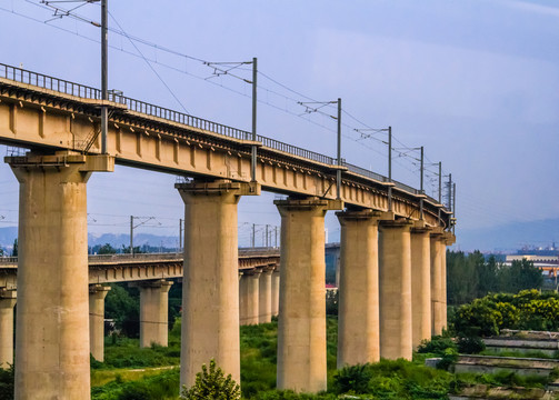 高速鐵路橋