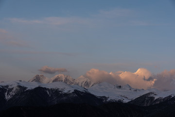 藏地神山
