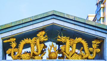 沈陽(yáng)大東區(qū)二龍戲珠金屬雕塑