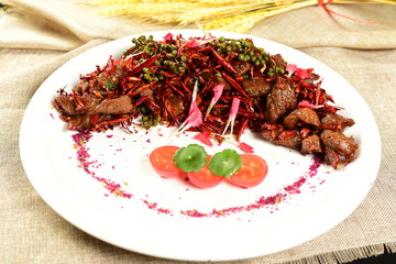 椒香薄荷小牛肉