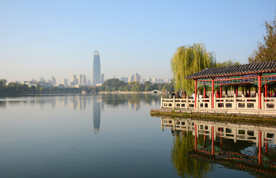 大明湖風(fēng)光