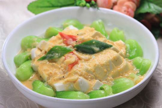 菜心豆腐