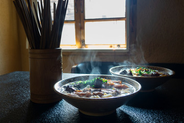 昆明老街腸旺米線