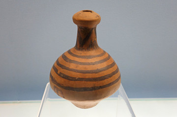 彩陶弦紋壺