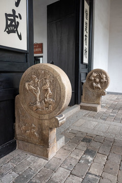 岳麓書院建筑大門口