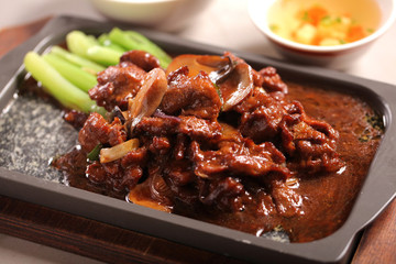 鐵板牛肉