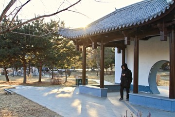 夕陽(yáng)下