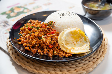 泰式風(fēng)味蓋飯