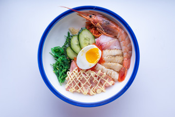 日式海鮮蓋飯
