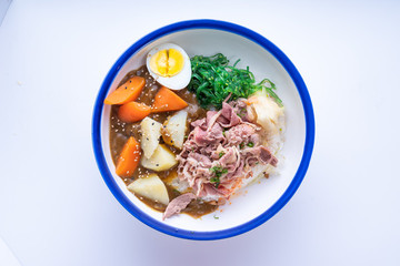 日式咖喱牛肉拌飯