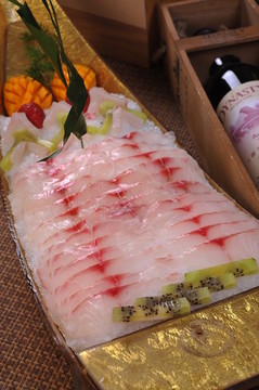 刺身雕魚
