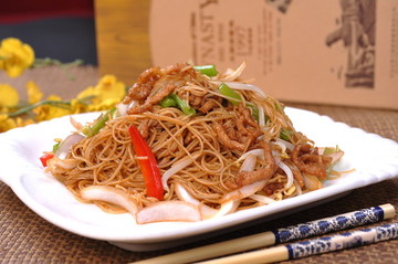 肉絲炒米粉