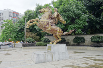 騎馬雕塑