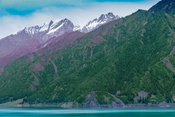 天山風(fēng)光
