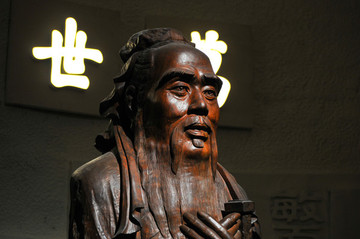 孔子像