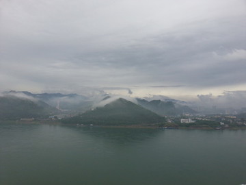 水霧三峽